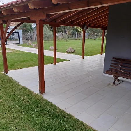 Gioulis & * Nea Plagia