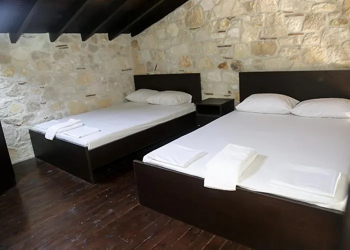 Gioulis & Nea Plagia