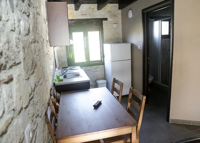 Gioulis & Apartment *