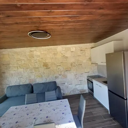 Gioulis & Appartement